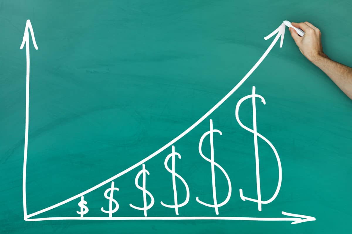 Earn Passive Income With This 7.6%-Yielding Dividend Stock